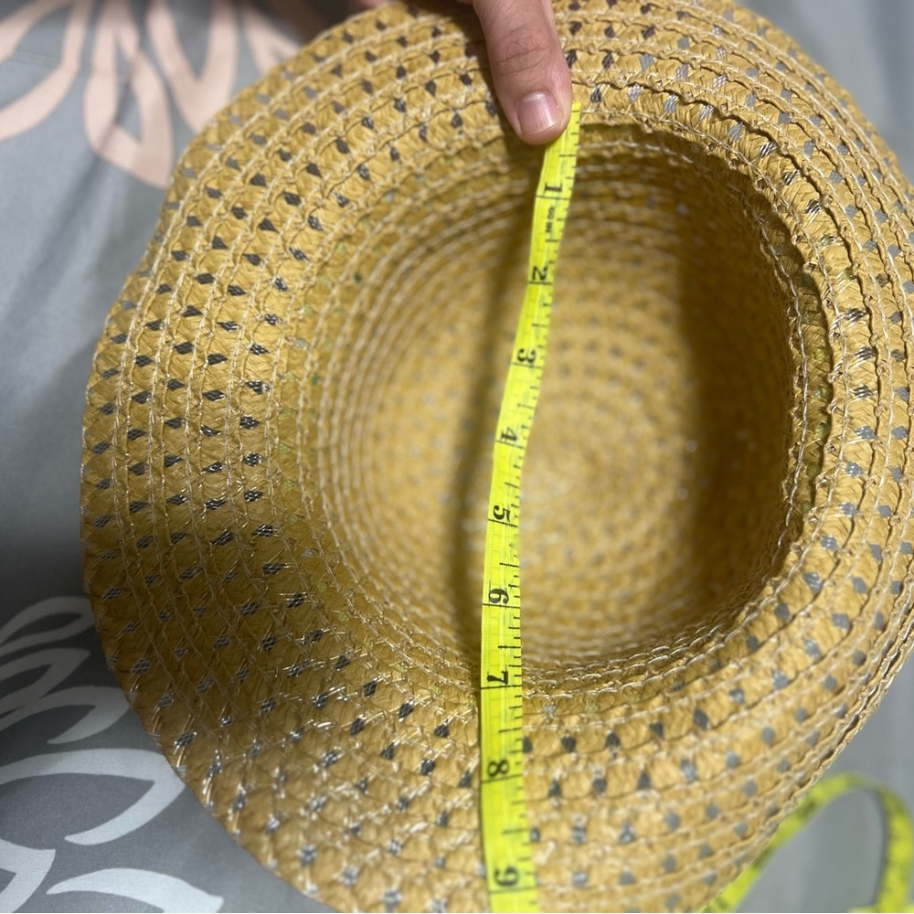 🌻Straw Hat with Yellow Floral Ribbon🌻 - Picture 2 of 4